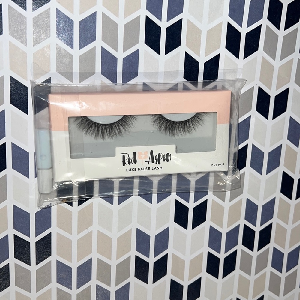 Red Aspen Camille False Lash